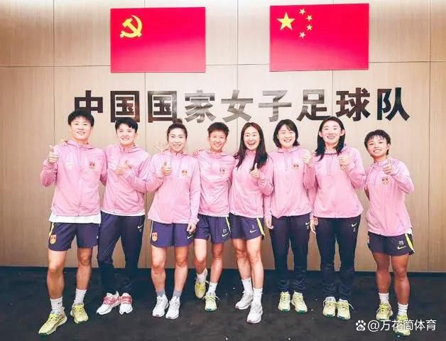 上周，官方又公布了京都动画主创来华的消息：京都动画制片八田真一郎，《紫罗兰永恒花园》系列的 《永恒的飞鹰》将拍 韩德彩将军讲述空军英雄事迹 2016-03-14 3D空战大电影《永恒的飞鹰》幕后“天空的记忆”电影团队，自2013年起由其董事长、电影出品人李淼女士和执行董事、独立电影制片人李耀庭先生带领，走访北京、上海、南京、长沙、兰州、台湾等地区，访问了大量 《永恒的飞鹰》斥巨资拍摄 中国空军英勇无畏 2016-03-16 由空战大电影《永恒的飞鹰》目前正进入紧张的筹备工作。